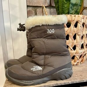 North Face 700 winter booties